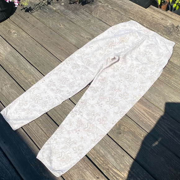 Talbots linen cotton blend jeans oatmeal color floral design size 12 high waist - Picture 11 of 13